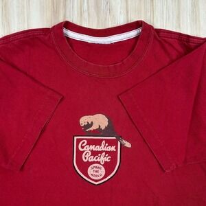 Canadian Pacific Red Canoe T Shirt Canada Short Sleeve Men Small